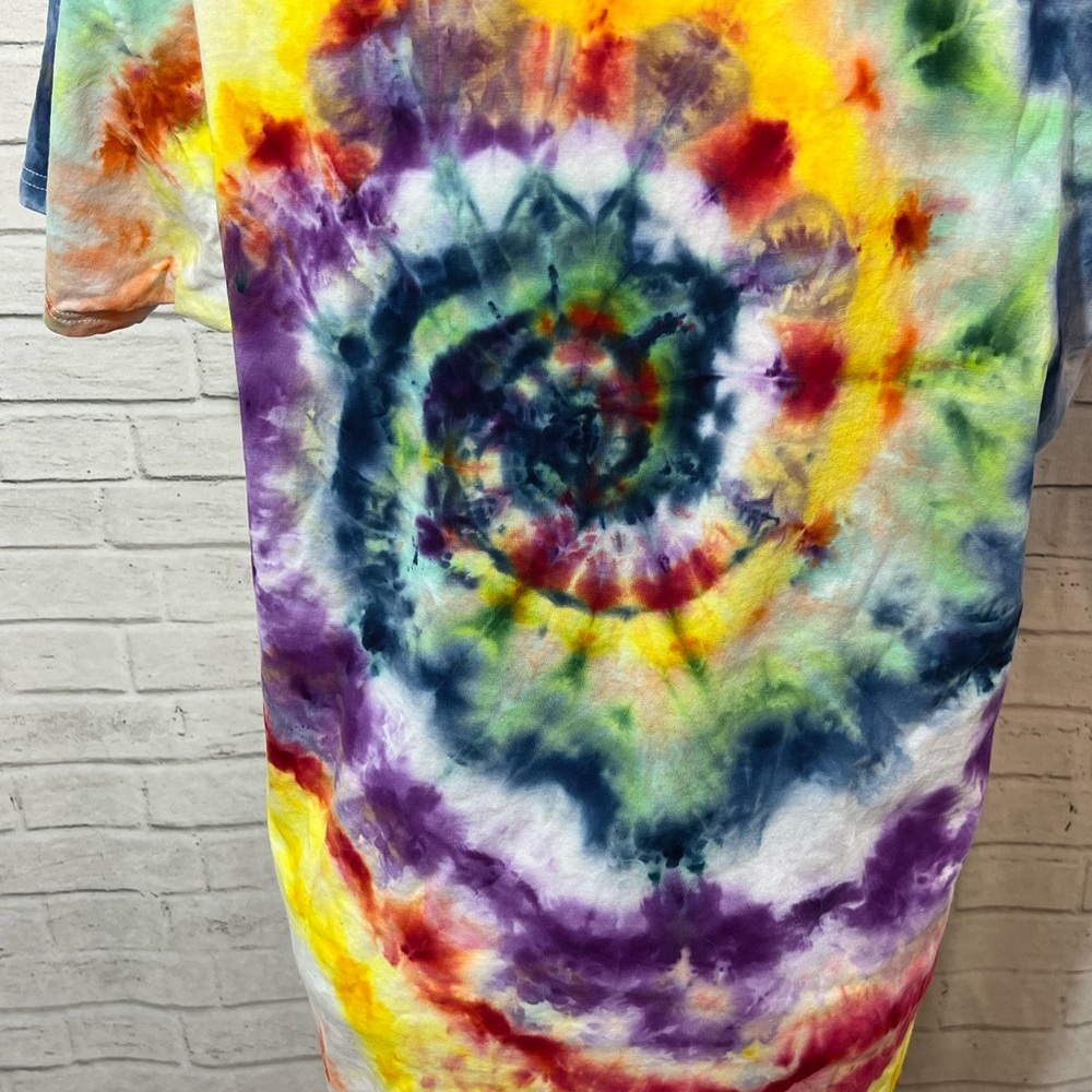 OOAK Rainbow ice dyed tie dye spiral tee Unisex Large - Picture 5 of 5
